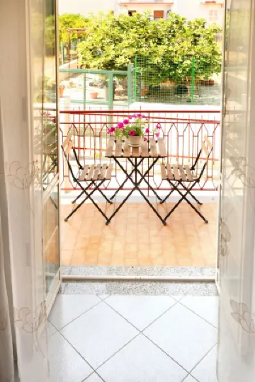 Located in Ercolano, 700 m from the ruins of Ercolano family apartment