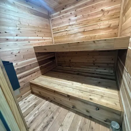 Charming 2-bedroom + loft cabin in Wasilla with Sauna