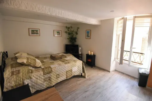 Les Chambres du Clavero Hotels in Claviers