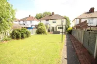 Stunning Service Accommodation, Ideal Location Ashby Scunthorpe Sleeps upto 5 Hotel in zona Tesco Express