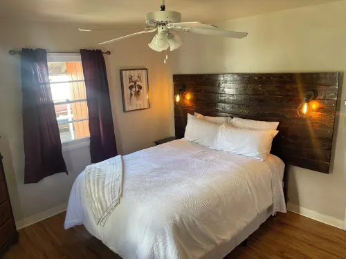 Charming 1-bedroom apartment in lovely John Day with WiFi, AC