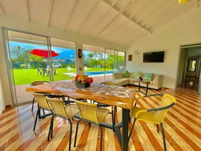 Beautiful Villa with 6Brd in Santagueda Отели в г. 