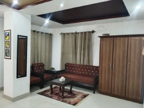 Luxurious 1 Bed Family Apartment with WiFi, Self Check-in Islamabad Hotels in 