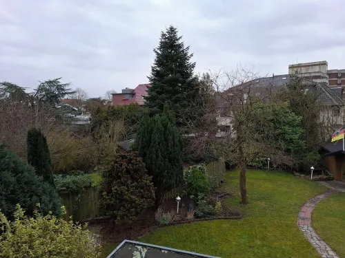 Vacation apartment "Schöne Aussicht" with large balcony-terrace Hotels in Nordenham