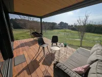 Superb new T2 - 5min from town center - meadow view فنادق في Istres