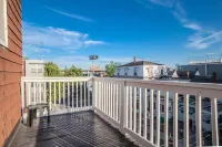 LUXE 4BDR/2BA Near Boston- T-Station & Encore Casino