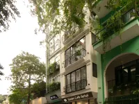 Queen Cafe Hotel Hotels in Ba Dinh Square/Giang Vo Convention Center