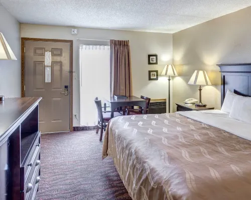 Quality Inn West Hotels in Branson