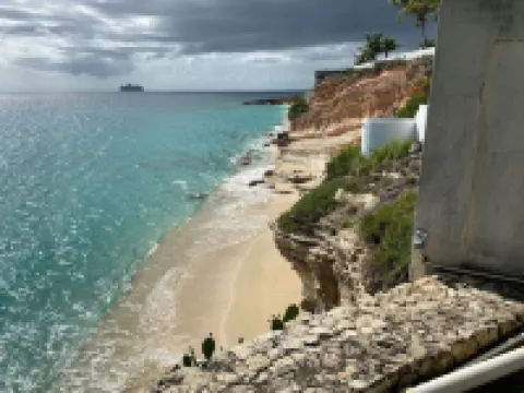 Rare Gem: 3-Bedroom with Direct Pool Access & Peloton Bike!