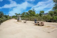 Modern, Updated House In Santee with Wifi, AC, and Yard Hotels in Santee