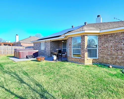 HotTub, GameRoom, 20Min to Dickies Arena, Firepit!!!!!! Hotels in Burleson