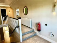 Red Roofs | 5BR Luxury | Near Edinburgh | EV Point 뉴턴그레인지 호텔