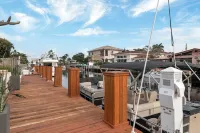 SOL HAUS Waterfront + Heated Saltwater Pool/Spa