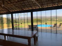 Casa Vista da Serra Perto de Trilhas, Cachoeiras e em Contato com a Natureza