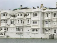 Jagat Niwas Palace Hotels in Udaipur