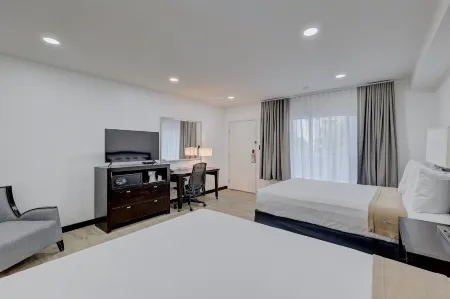 Ash&9th Отели рядом с достопримечательностью «REV»