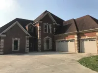 Spacious 5-bedroom house in lovely Blytheville with WiFi, fitness room