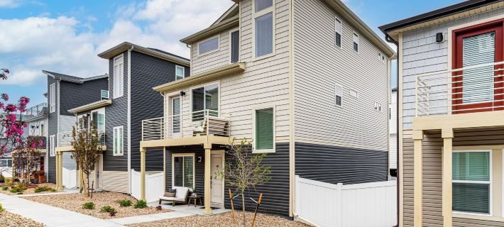13 Mi to Dtwn Denver: Spacious Home w/ Balcony! Hotels in Денвер