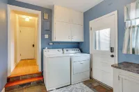 Half-mi to Unc: Historic Dtwn Greeley Home - 3 Sao