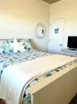 Between The Blue - Oceanside 2B/2B Condo w/ Pool