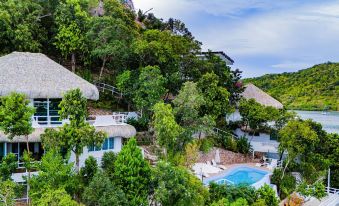 Pearl Bay Villas