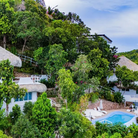 Pearl Bay Villas