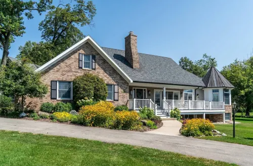 Tranquil Family Retreat - for 10!