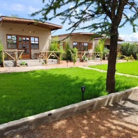 Emirishoi Cottages & Garden Bistro Hoteles en Narok Town