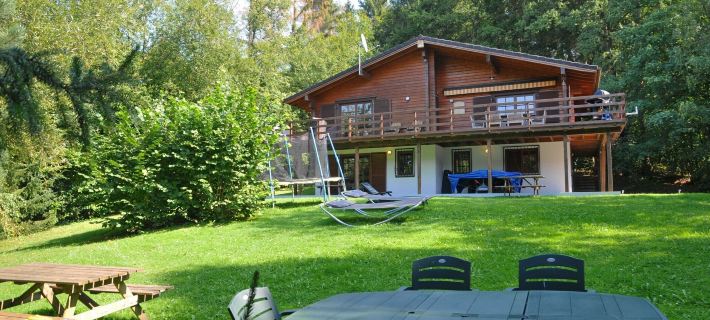 Holiday Home in Durbuy with Sauna & Garden Отели в г. Дюрбюи