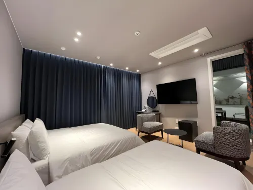 Jinhae Intercity Hotel - Bergblick