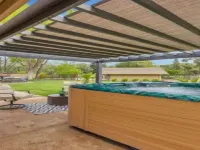 Granite Bay Getaway - Relaxing oasis with Jacuzzi. Hotels in Granite Bay