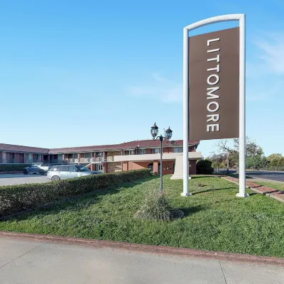 Littomore Suites Bathurst Hotels near Bathurst