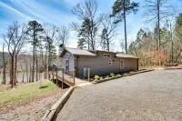 Waterfront Seneca Cabin ~ 4 Mi to Boat Launch! -  Privatzimmer