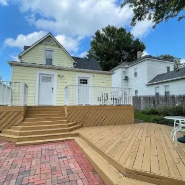 Cheerful 4 bedroom close to historical/sport sites