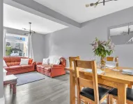 3BR, 2 bath, driveway, garden