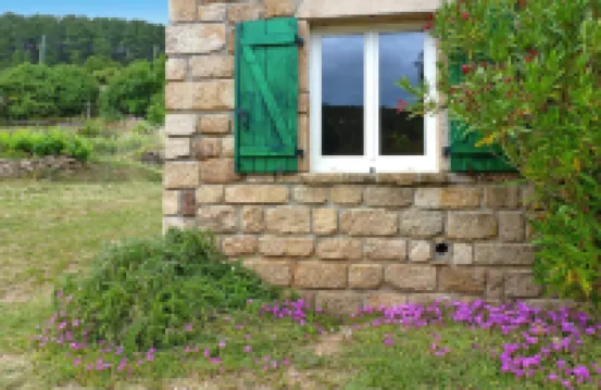 Stone cottage with shared pool, Chambonas