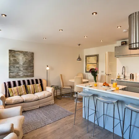 Charming Home in Saltash near Whitsand Bay