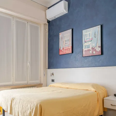 Hotel 3 Serenity and Charm in the heart of Ventimiglia Отели рядом с достопримечательностью «Станция Ventimiglia»