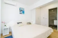 Apartment Lula - Superior Two-Bedroom Apartment with Balcony and Sea View Hotels in Orasac