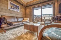 Luxurious 4-room apartment with swimming pool, gym, spa and parking