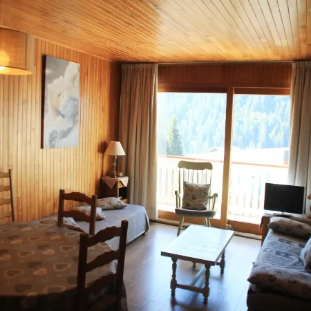 Apartment with balcony in Chatel