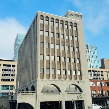 Force on 5th Avenue Hotel