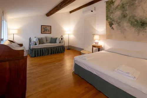 Amazing country house with whirlpool a few minutes away from Verona Hotel a Sommacampagna
