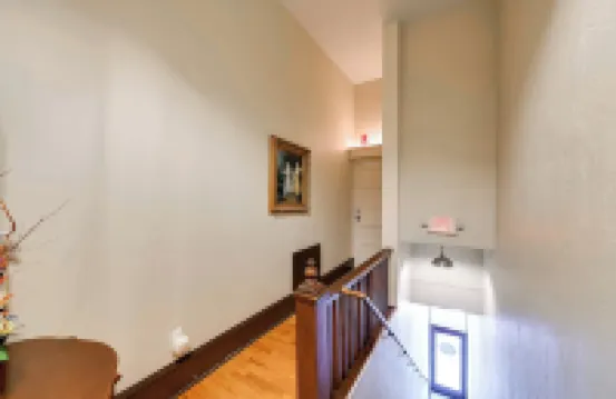 Historic Decatur Apt w/ City Square Views