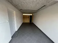 Spacious Duplex with Terrace