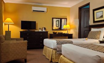 Herald Suites Solana