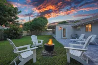 Updated Coastal 3Br w/King Bed - Outdoor Living, Private Yard, Close to Delray Hotels in Boynton Beach