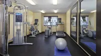 Holiday Inn Express & Suites NAPLES DOWNTOWN - 5TH AVENUE by IHG - Gym