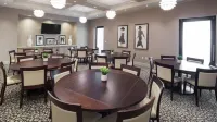 Holiday Inn & Suites DAVENPORT by IHG - breakfast