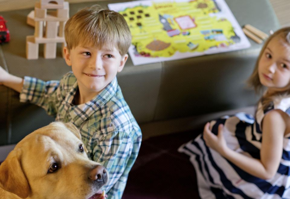 노보텔 몬테-카를로의 야외 수영장